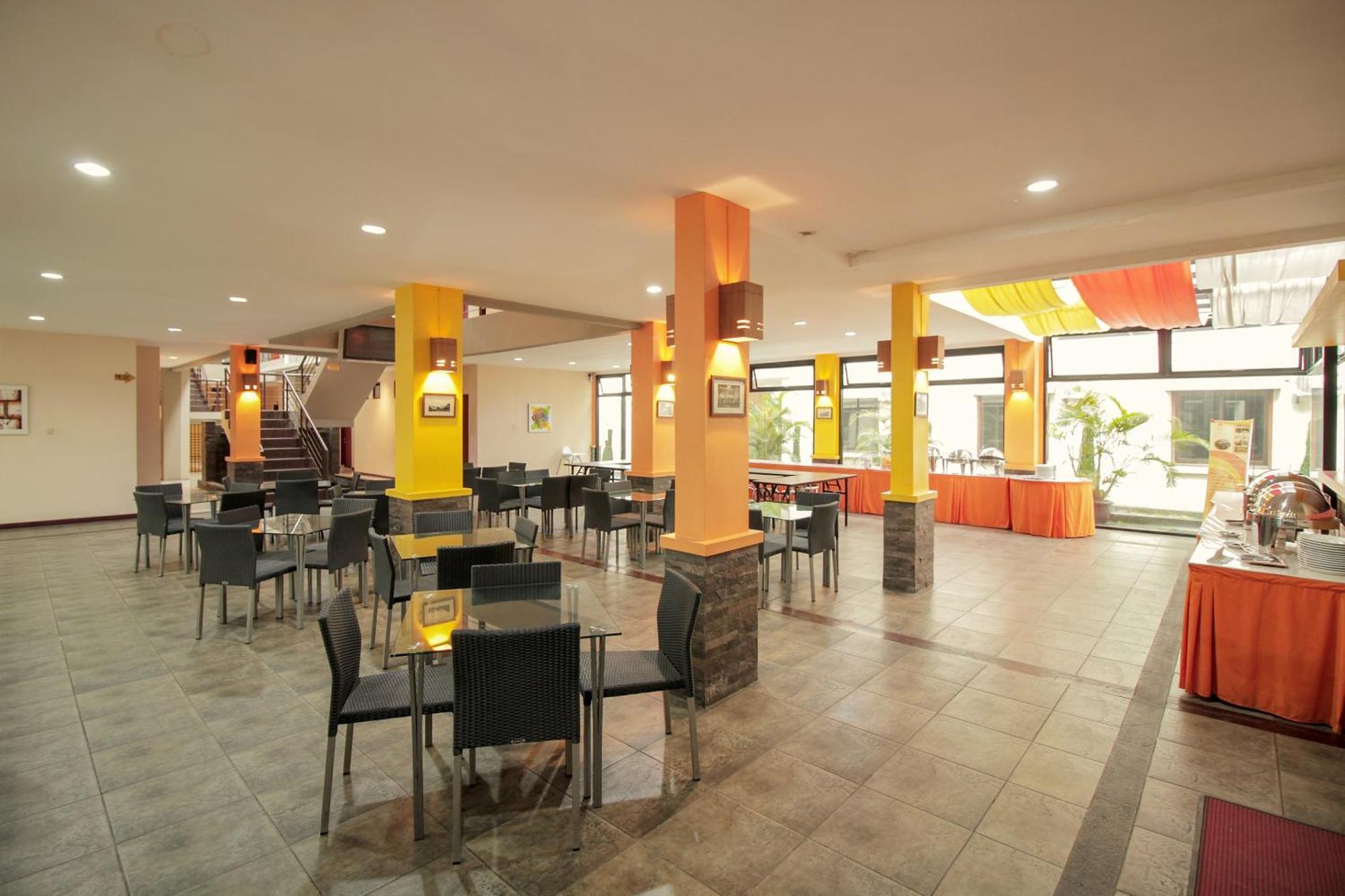 Collection O 295 Grha Ciumbuleuit Guest House Bandung Luaran gambar
