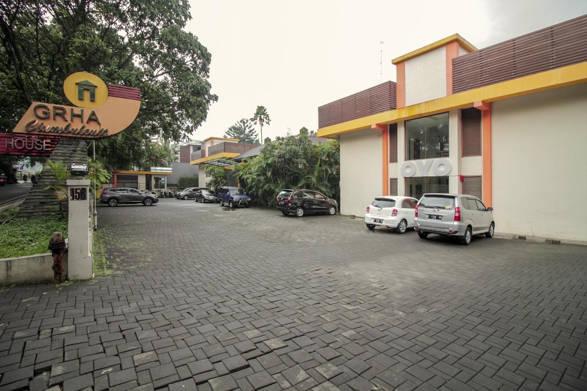 Collection O 295 Grha Ciumbuleuit Guest House Bandung Luaran gambar